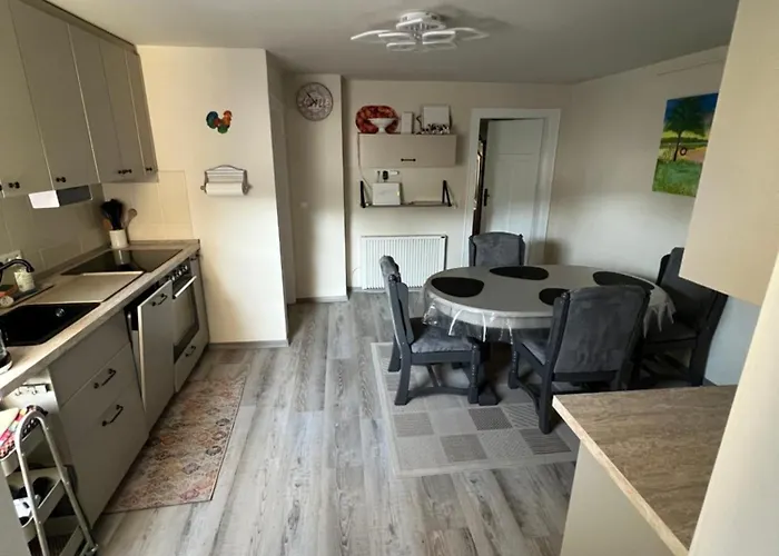 Moeblierte Petra コブレンツ